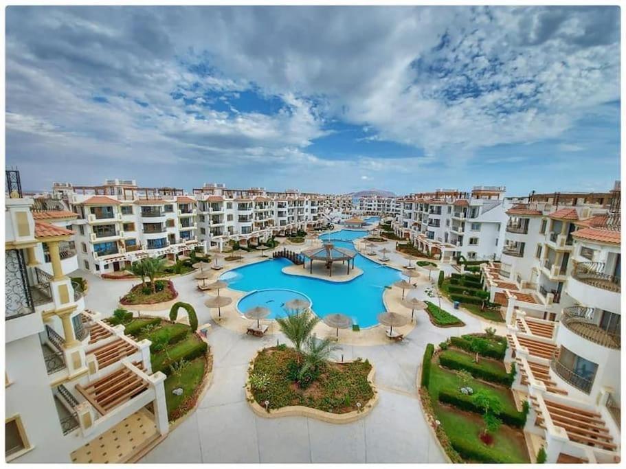 3-Bedroom Apartment On The Third Floor With 3 Balconies And Lovely Pool View, Street View And Free Beach Access In Sharm Hills Resort Sharm El-Sheikh Exterior foto