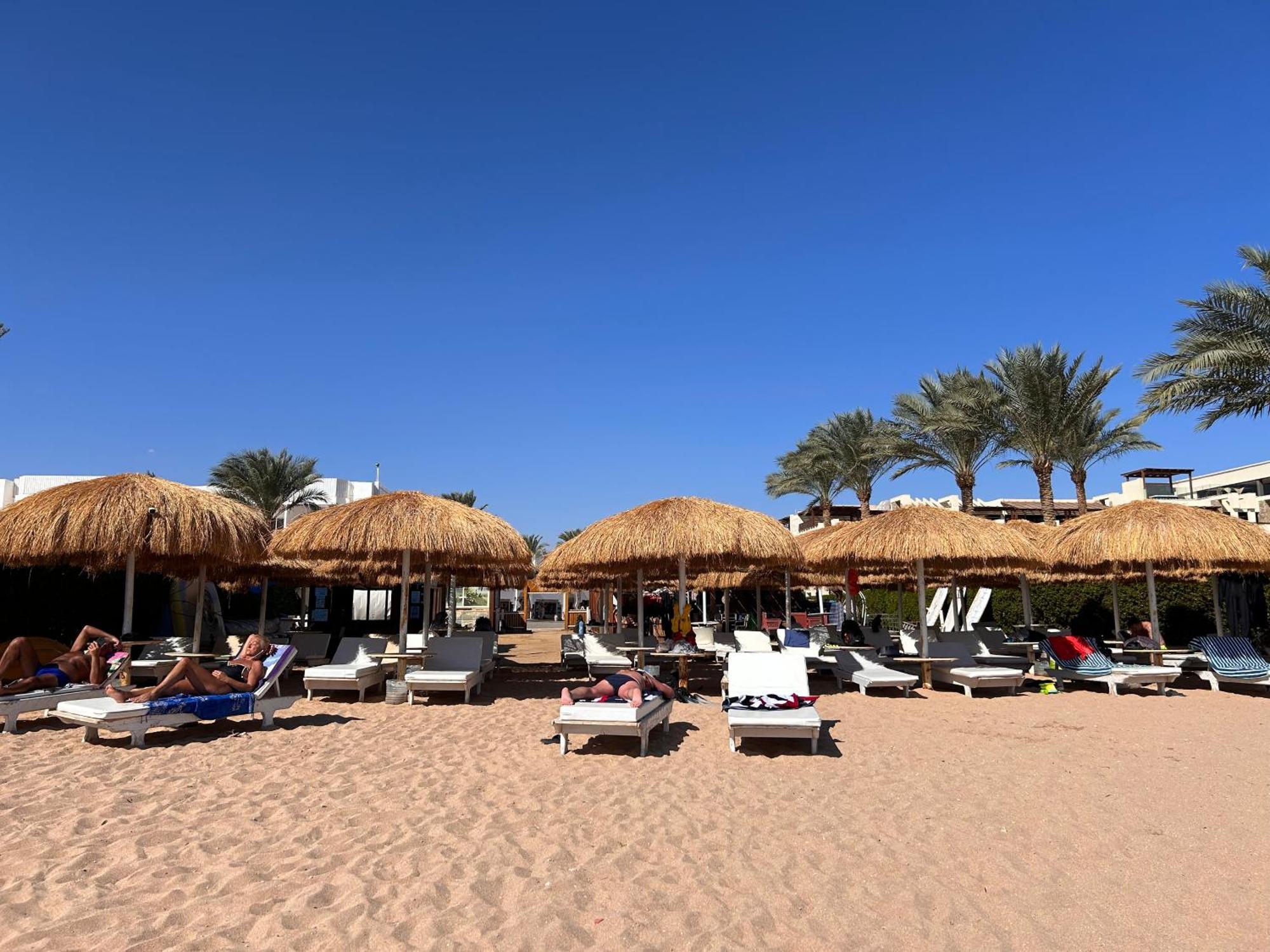 3-Bedroom Apartment On The Third Floor With 3 Balconies And Lovely Pool View, Street View And Free Beach Access In Sharm Hills Resort Sharm El-Sheikh Exterior foto