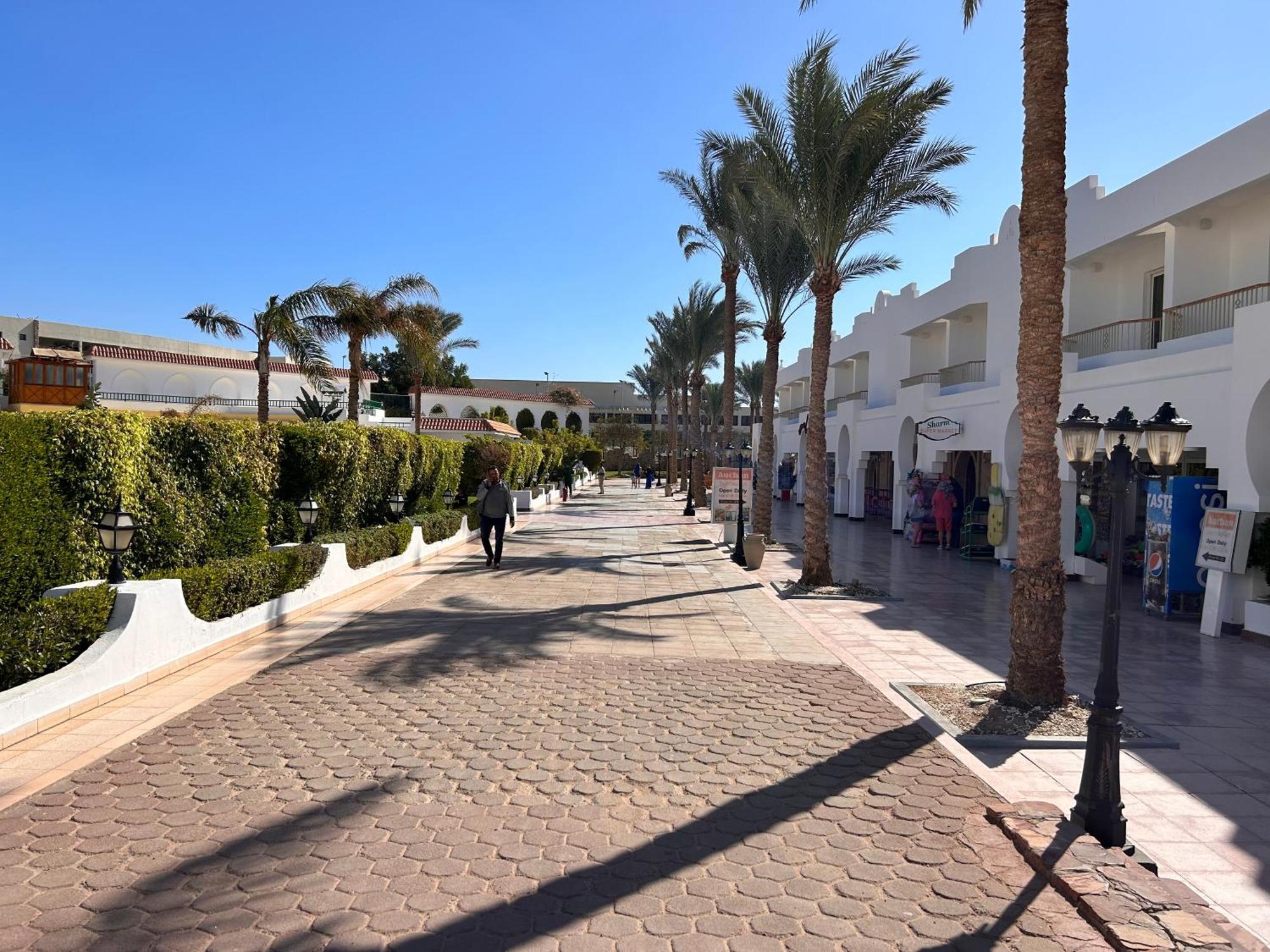 3-Bedroom Apartment On The Third Floor With 3 Balconies And Lovely Pool View, Street View And Free Beach Access In Sharm Hills Resort Sharm El-Sheikh Exterior foto